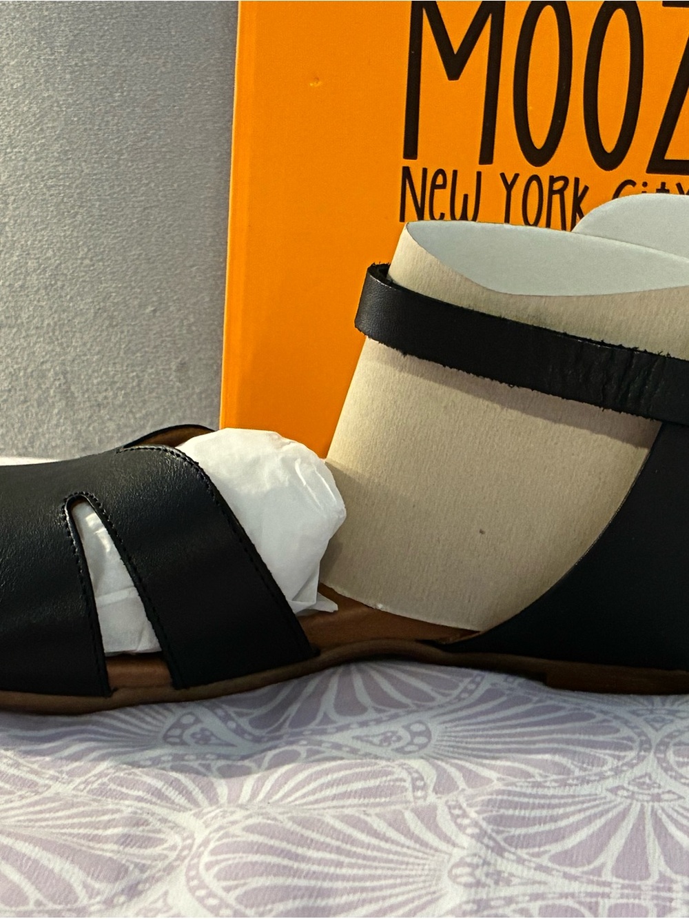 Miz Mooz Black Leather Open-Toe Ankle Strap Sandals - Picture 3 of 8
